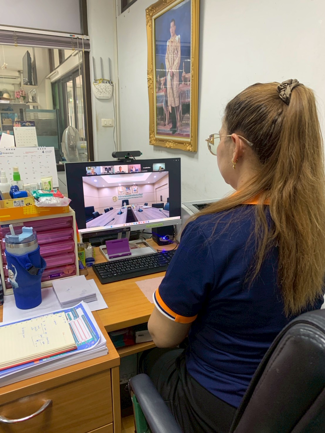 title - วันที่ 23 เมษายน 2569 เวลา 13.30 น. นายวิทูล ประดิษฐบุญ ปฏิรูปที่ดินจังหวัดปราจีนบุรี  พร้อมด้วย นางสาวปาริชาติ ศรีปราชญ์ ผู้อำนวยการกลุ่มยุทธศาสตร์และการปฏิรูปที่ดิน เข้าร่วมการประชุม คณะกรรมการขับเคลื่อนงานด้านการเกษตรจังหวัดปราจีนบุรี ครั้งที่ 1/2569